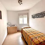 A 400m Plaza Nogalera 2 Dorm 4 Pax Διαμέρισμα *